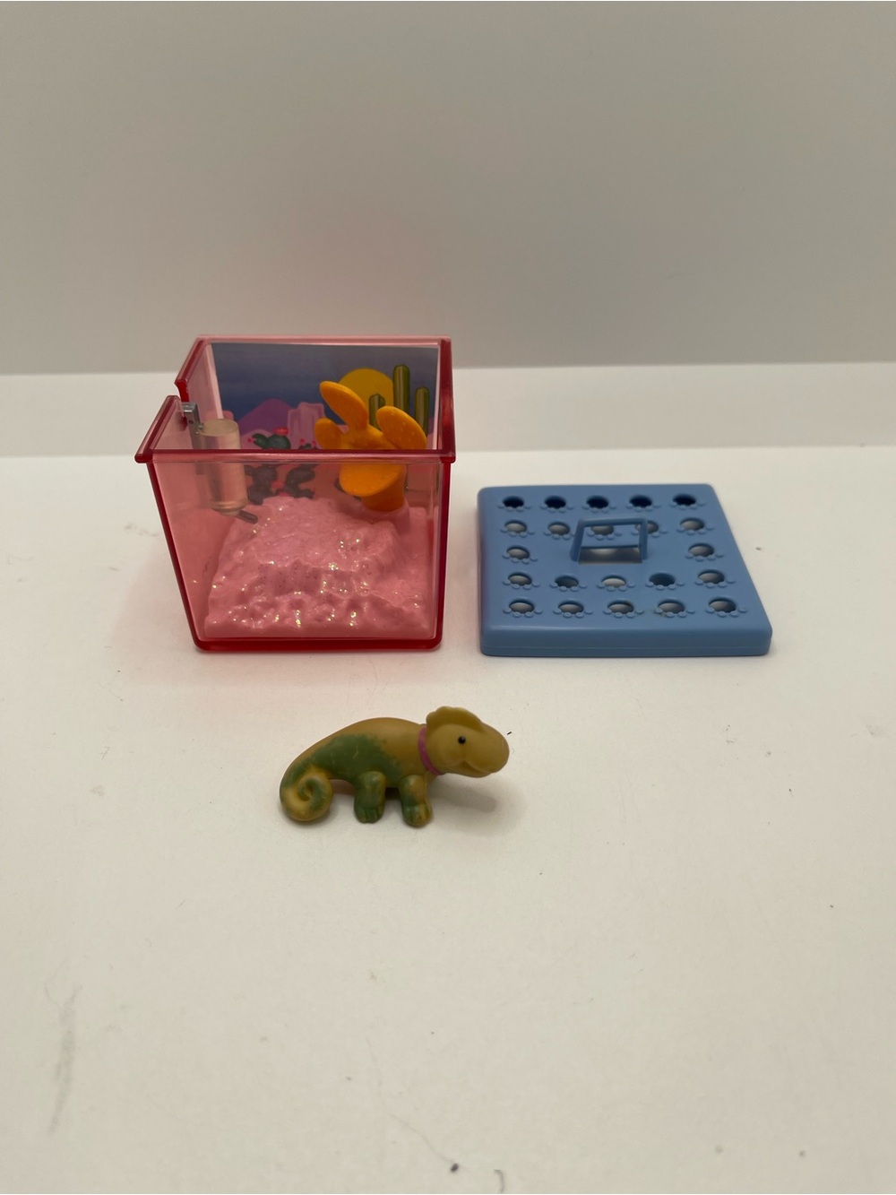 Vintage 1993 Kenner Littlest Pet Shop LPS Ready To Go Racing Lizard Set